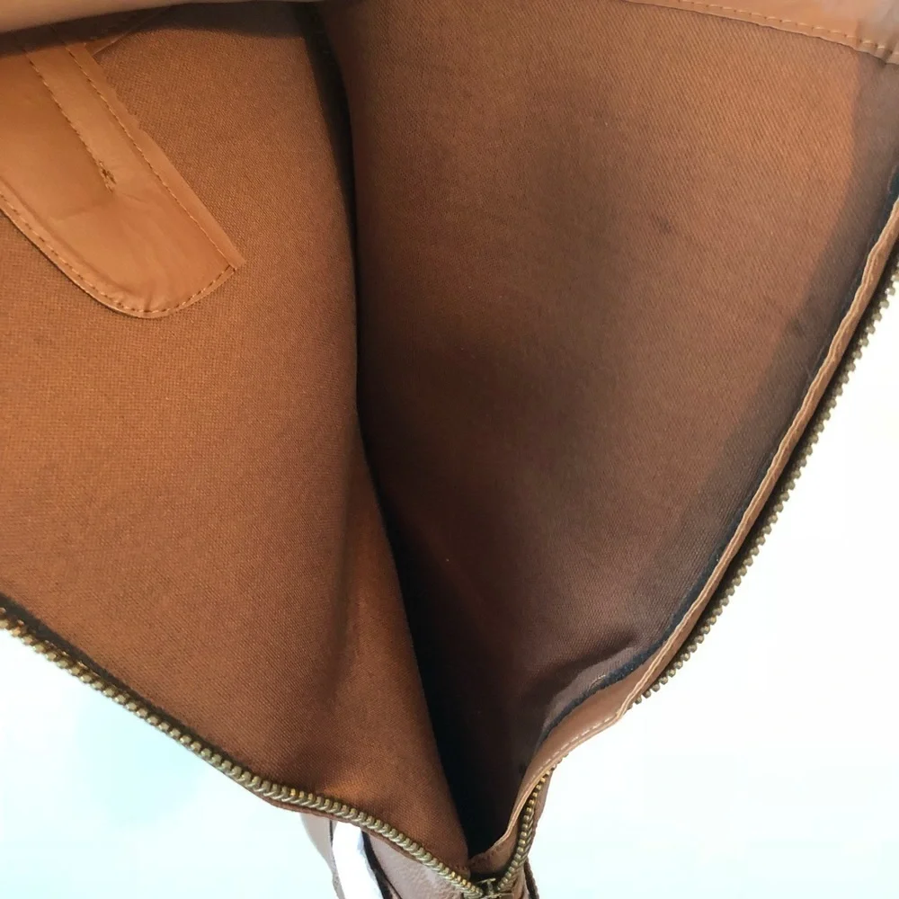 🛍️ Vegan Leather Tall Brown boots size 9